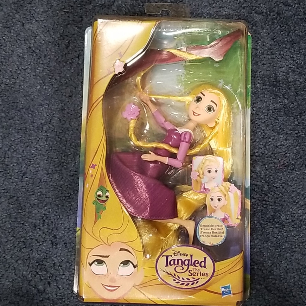 Nwt! Disney tangled the series rapunzel doll